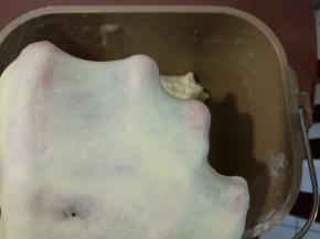 能揉出大片薄膜即可，小餐包不需要手套膜。