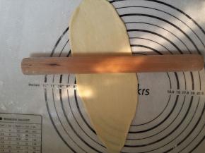 每一个都擀薄排气。