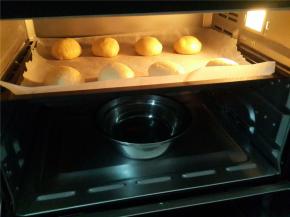 放烤箱二次发酵至一倍大。