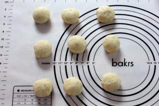 分成9份，一份的分量是30g。