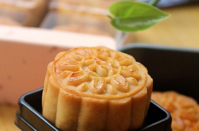 莲蓉月饼