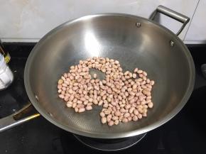 炒了大概5分钟，这个样子就可以了。