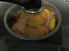 放入锅中隔水中火蒸20分钟