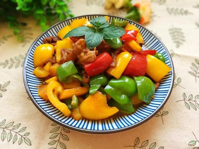 彩椒小炒肉
