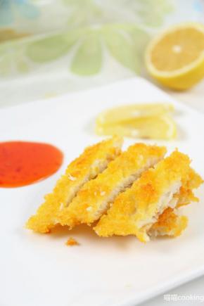 切小块后装盘。