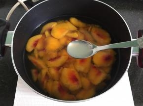 10.加入柠檬汁；