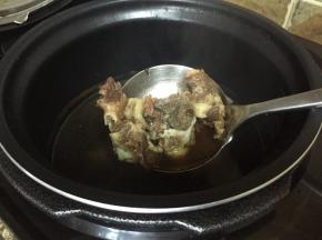 一个程序结束；