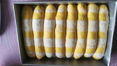 揭去油纸就这样子。