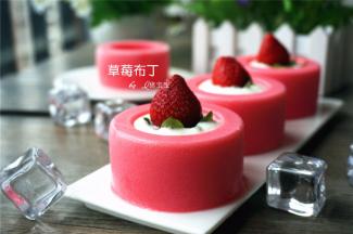 或者放上自己喜欢的水果，爱怎么吃就怎么吃咯。