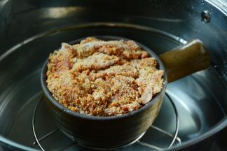 上锅蒸40分钟熟透就可以啦。