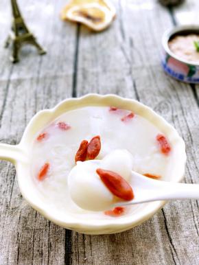 软糯香甜百合粥