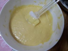 用搅拌刀拌均匀待用