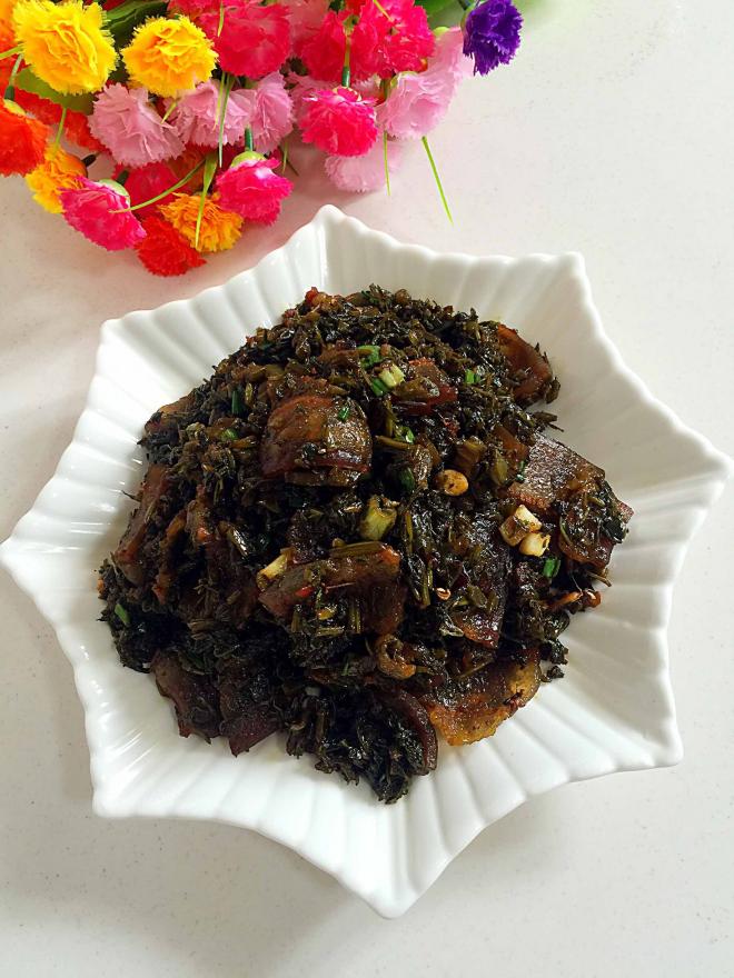 闭风儿菜炒腊肉
