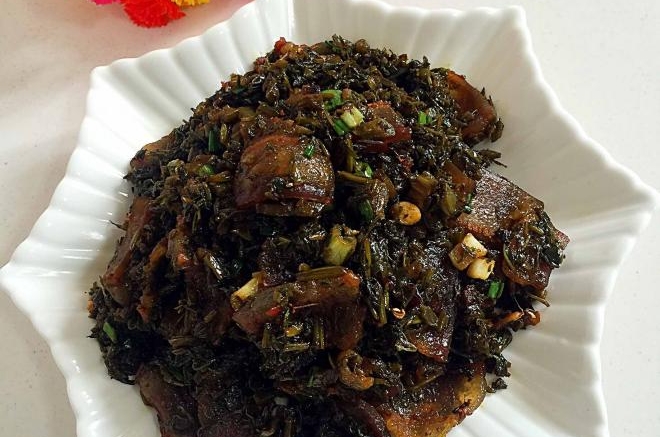 闭风儿菜炒腊肉