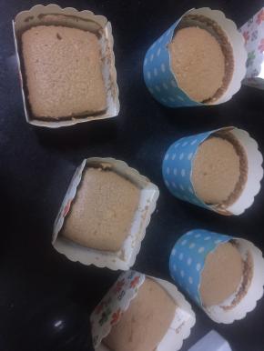 出炉后用牙签扎下看是否烤好