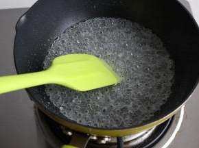 慢慢的开始冒泡泡了。