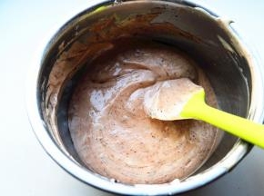 快速翻拌均匀。