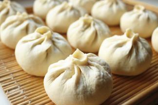 全部包成包子，这是个技术活，要多练习。