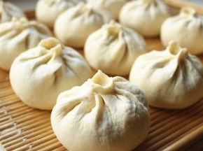 全部包成包子，这是个技术活，要多练习。