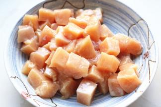 拌匀后腌制20分钟以上。