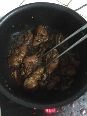 煮的过程中要用筷子翻动几次，以免糊锅！