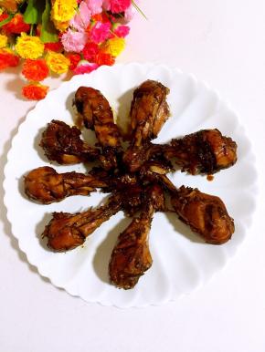 装盘即可食用！冷藏后的味道和口感更佳哦！绝对秒杀周黑鸭店里卖的卤鸡腿！