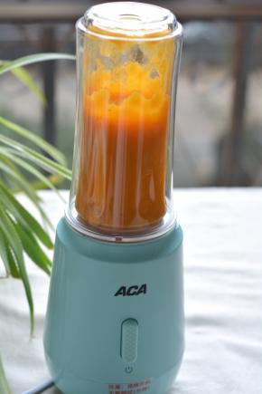 很快就成果糊了，如果加矿泉水，就是果汁了