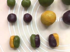 将桃山皮进行配色，这个随意，想怎么搭都行