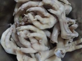 然后捞出洗净。