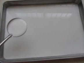 舀入搅拌好的肠粉。