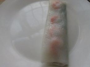 肠粉就做好了，我一杯粉做了三条。