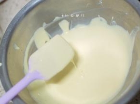 全部拌好是这样的，不要过度搅拌以免出筋