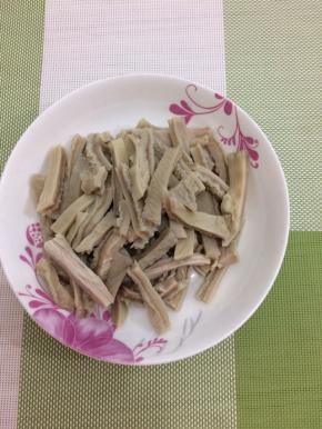 然后用水在冲洗干净