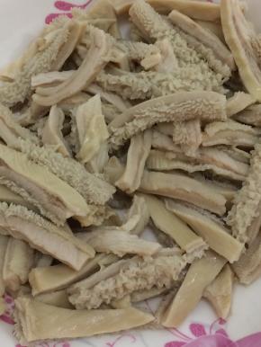 捞出用凉开水冲洗一下