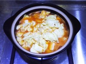 放入鸡蛋。