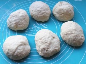 排气后均匀分成6份。