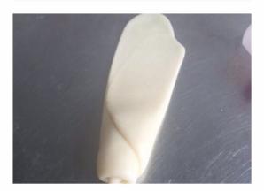 卷起来，再擀开～