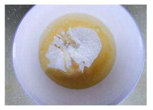 油酥：120g面粉，60g油揉成一团。揉好盖保鲜膜待用