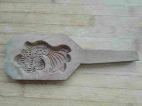 也有稍大点的卡子，过年可以做花饽饽用