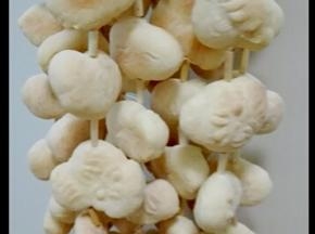 正规串法，中间用麦子杆串起来