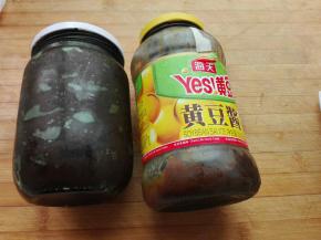 准备甜面酱（自制的）还有黄豆酱