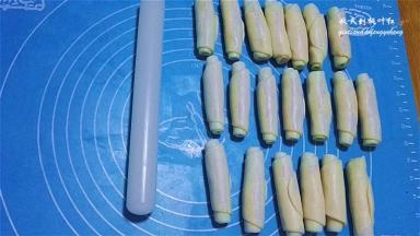 依次做好后盖保鲜膜松弛15分钟；