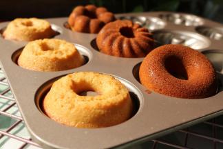 放入预热150度的烤箱，中层烤15分钟.