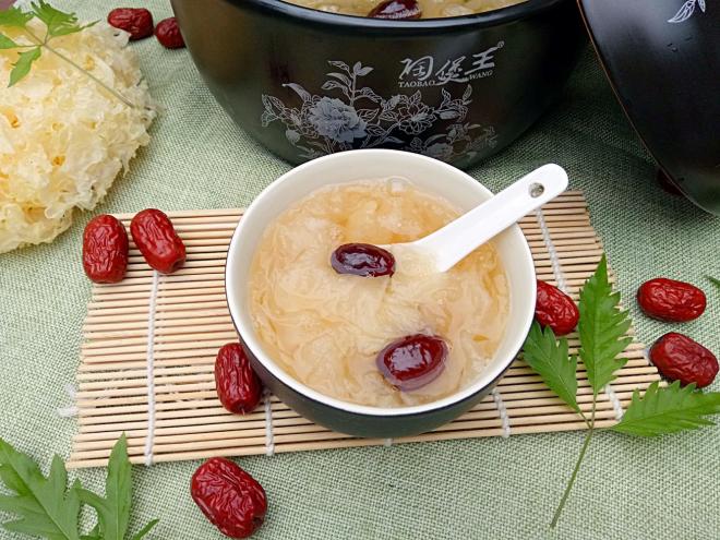红枣银耳羹