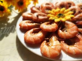 至虾变色成熟即可