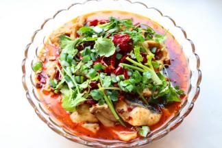 米饭给我来三碗。