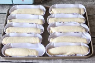 放入船型淋膜中，进行发酵。