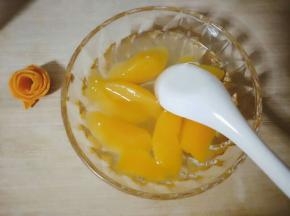 成品二  这个是我冷藏后盛出的,味道很棒哦!冰爽冰爽的!