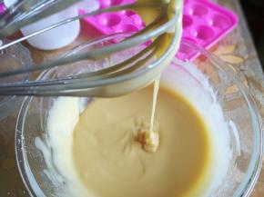 拌好的蛋糕糊状态。