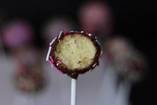 忍不住咬一口。